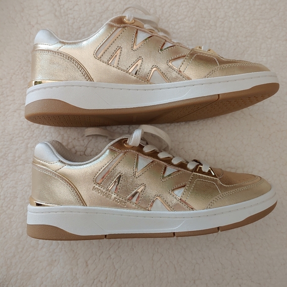 Michael Kors rebel metallic pale gold leather lace up sneakers. Size 7.5 - Picture 10 of 13